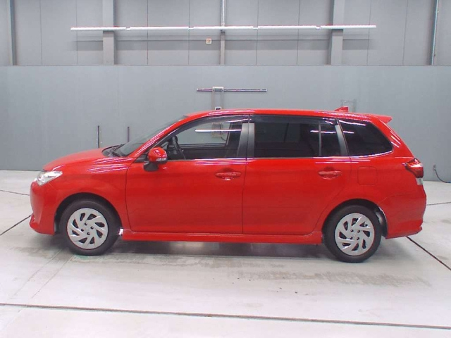 TOYOTA COROLLA FIELDER 2016