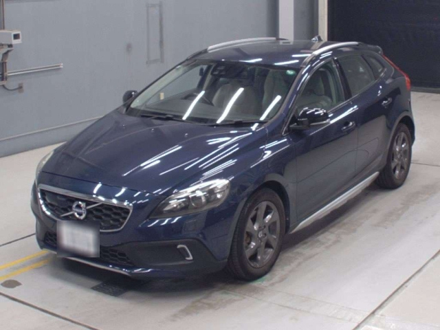 VOLVO V40 2013