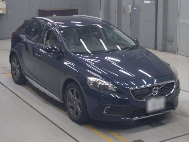 VOLVO V40 2013