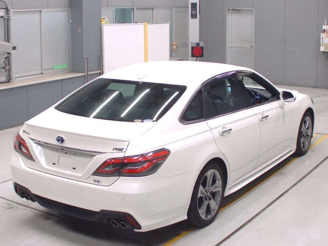 TOYOTA CROWN 2020