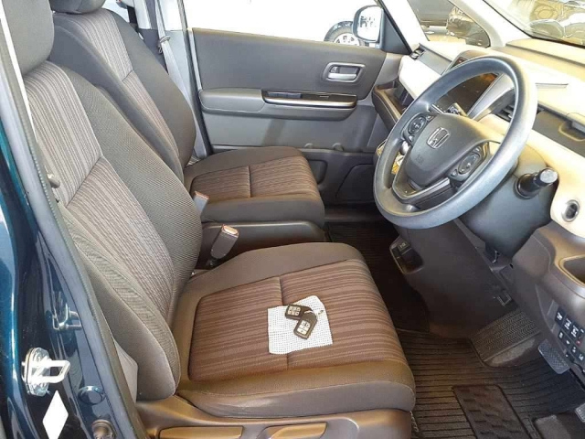 HONDA FREED 2019