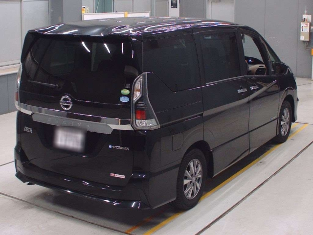 NISSAN SERENA 2018
