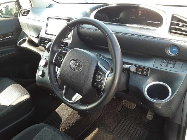 TOYOTA SIENTA 2021
