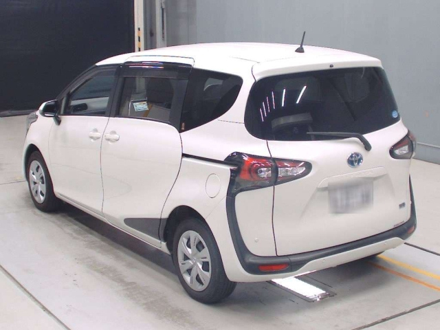 TOYOTA SIENTA 2021