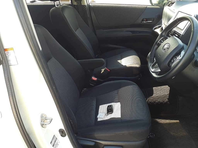 TOYOTA SIENTA 2021