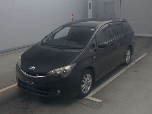 TOYOTA WISH 2010