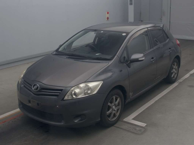TOYOTA AURIS 2010