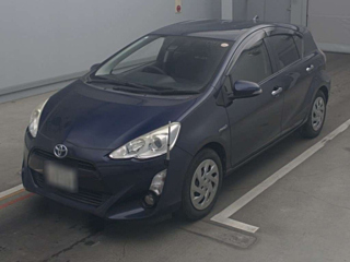 TOYOTA AQUA 2017