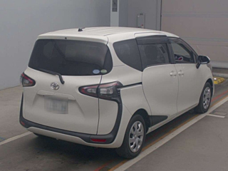 TOYOTA SIENTA 2015