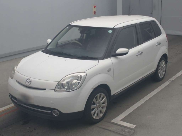 MAZDA VERISA 2011