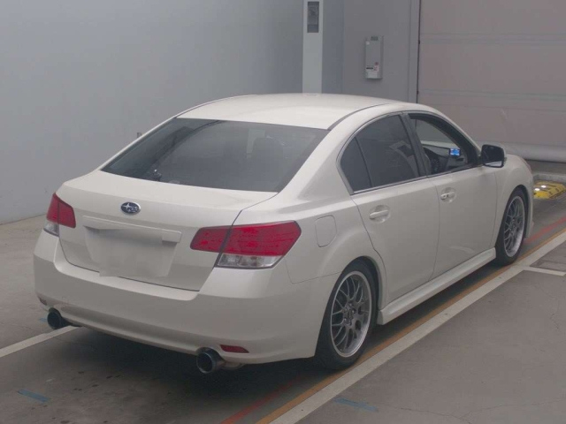 SUBARU LEGACY B4 2011
