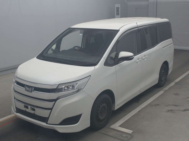 TOYOTA NOAH 2020
