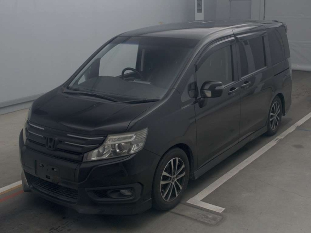 HONDA STEP WAGON 2014