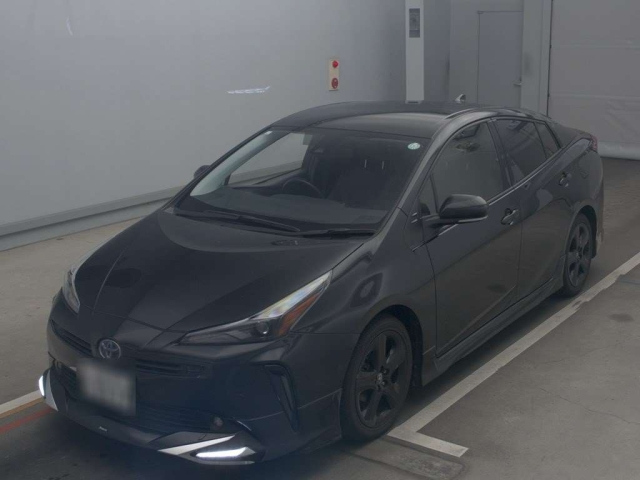 TOYOTA PRIUS 2021