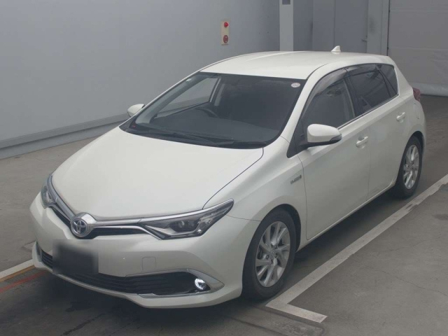 TOYOTA AURIS 2016
