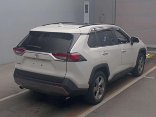 TOYOTA RAV4 2021