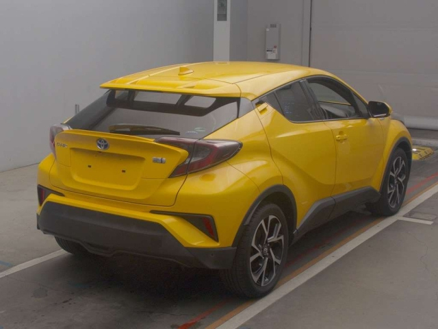 TOYOTA C-HR 2016