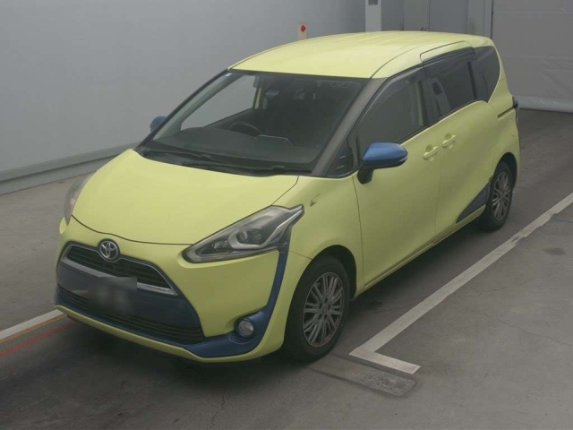 TOYOTA SIENTA 2015