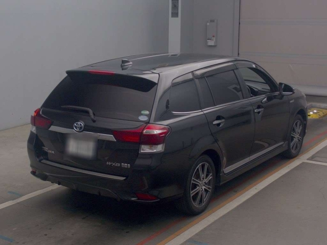 TOYOTA COROLLA FIELDER 2015