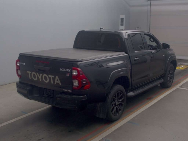 TOYOTA HILUX 2022