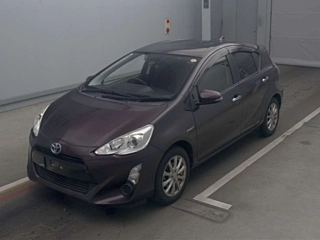 TOYOTA AQUA 2017
