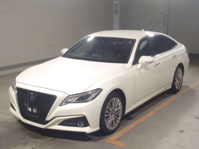 TOYOTA CROWN 2020