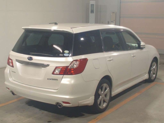 SUBARU EXIGA 2010