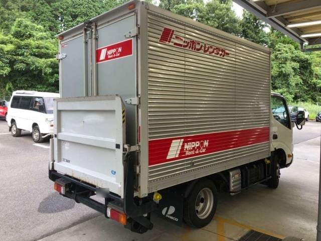 HINO DUTRO 2022