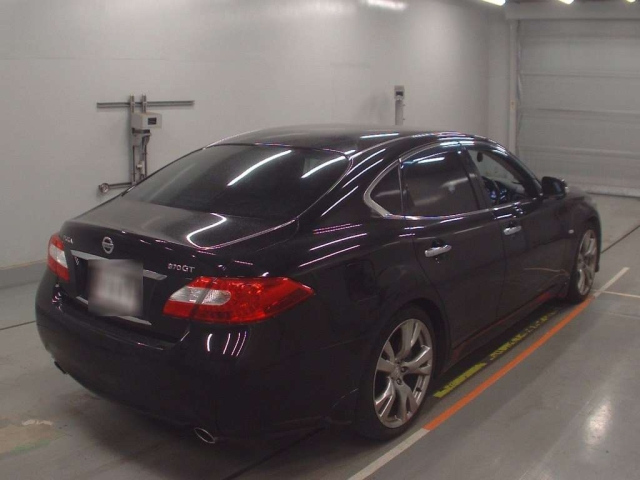 NISSAN FUGA 2011