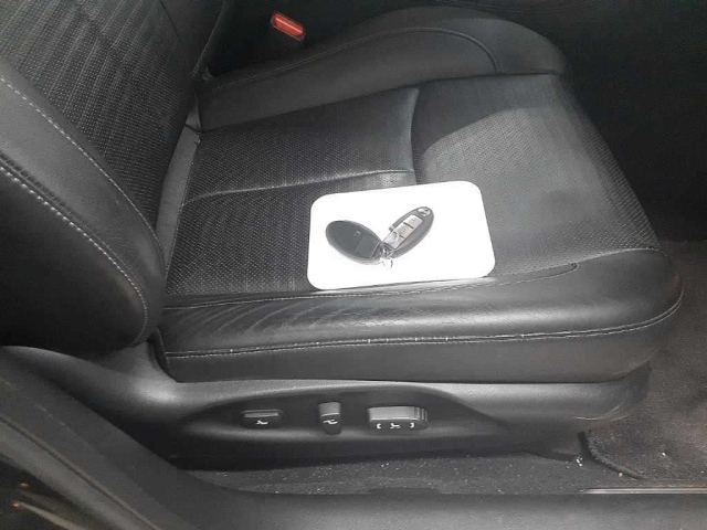 NISSAN FUGA 2011