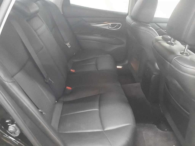 NISSAN FUGA 2011