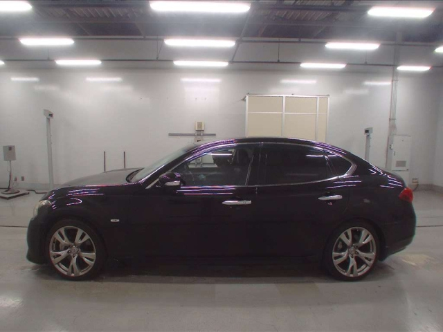 NISSAN FUGA 2011