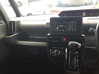 DAIHATSU TANTO 2019
