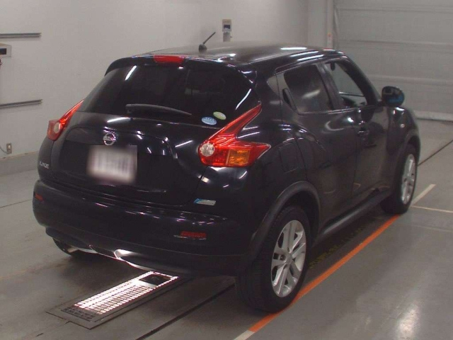 NISSAN JUKE 2011