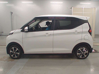 MITSUBISHI EK X 2021