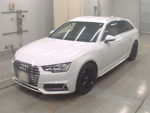 AUDI A4 2016