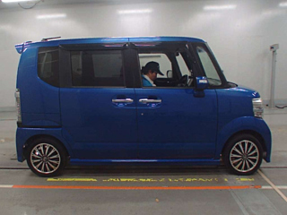 HONDA N BOX 2015