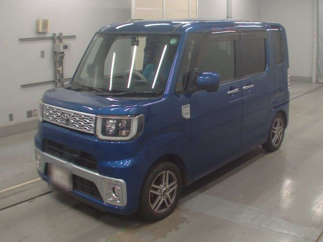 TOYOTA PIXIS MEGA 2015