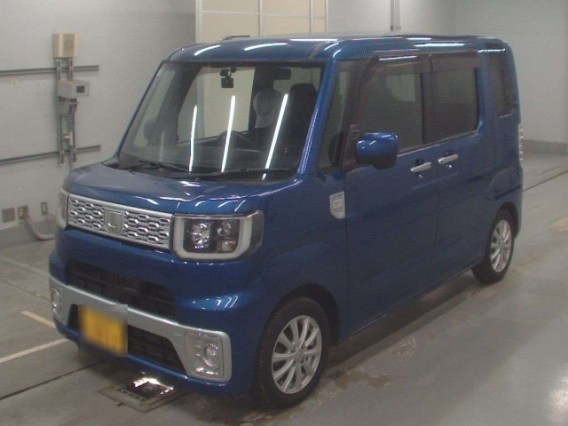 DAIHATSU WAKE 2016
