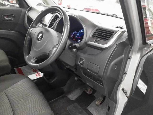 MITSUBISHI DELICA D2 2013