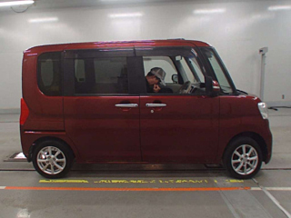DAIHATSU TANTO 2016