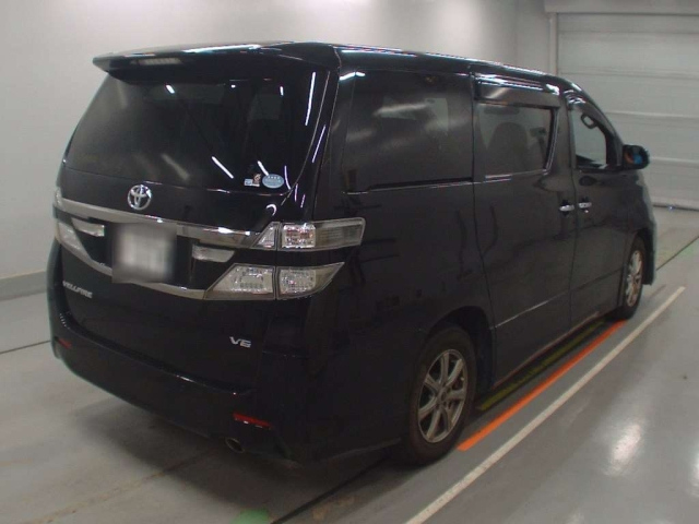 TOYOTA VELLFIRE 2013