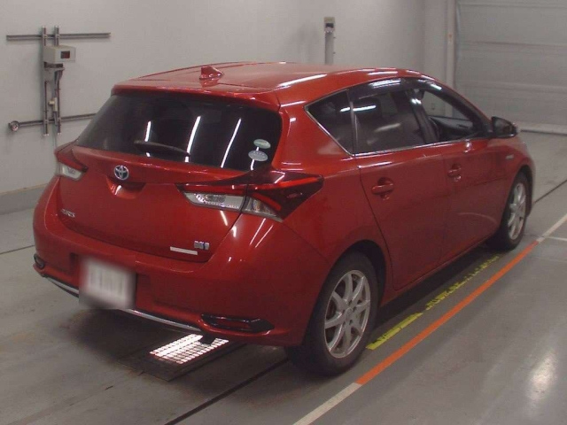 TOYOTA AURIS 2016