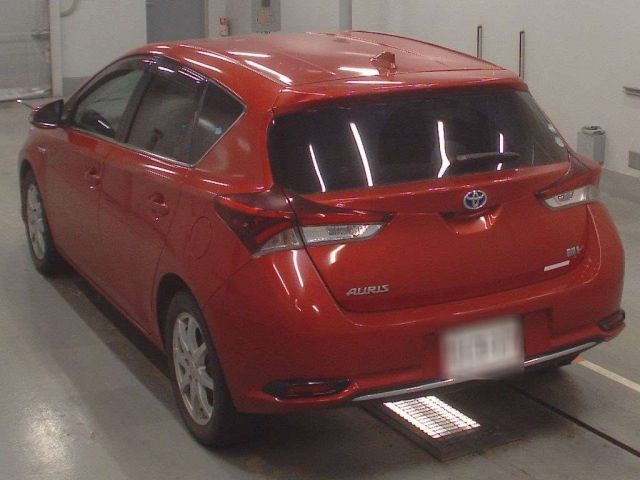 TOYOTA AURIS 2016