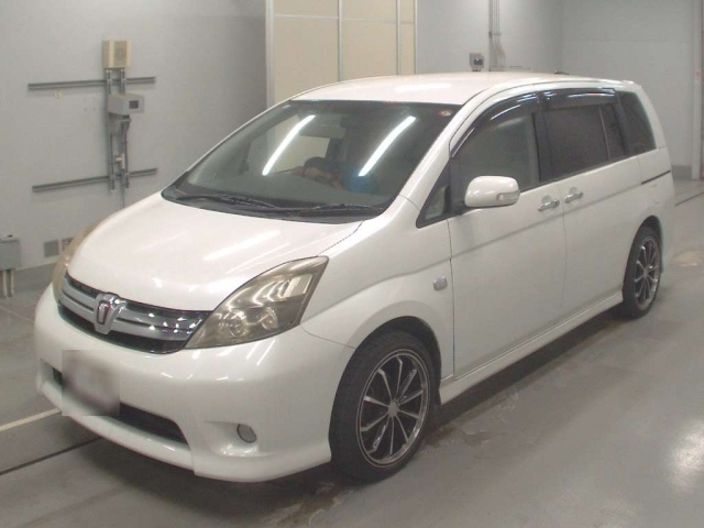 TOYOTA ISIS 2010