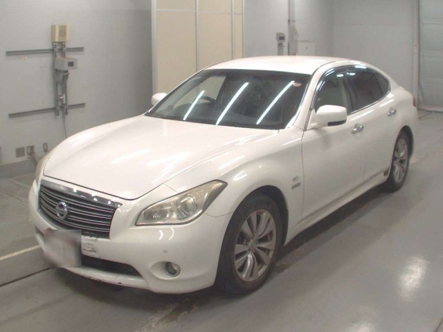 NISSAN FUGA 2011