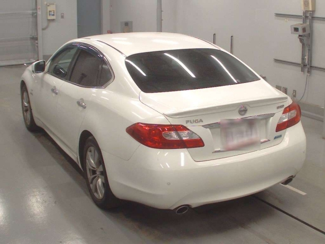 NISSAN FUGA 2011