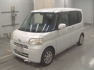 DAIHATSU TANTO 2010