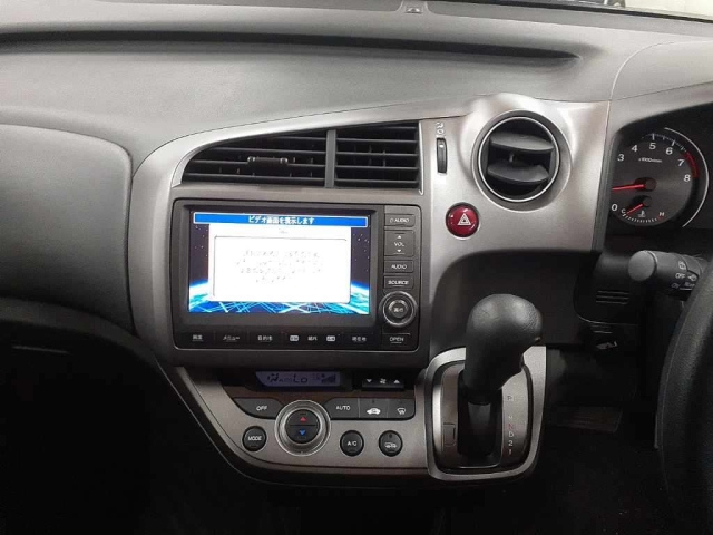 HONDA STREAM 2008