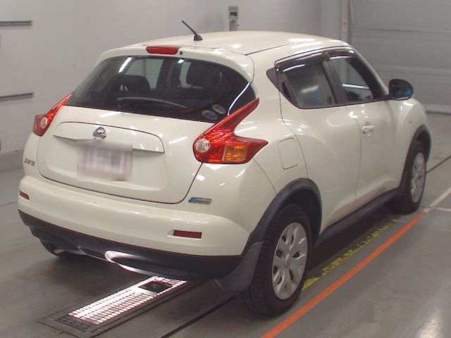 NISSAN JUKE 2010